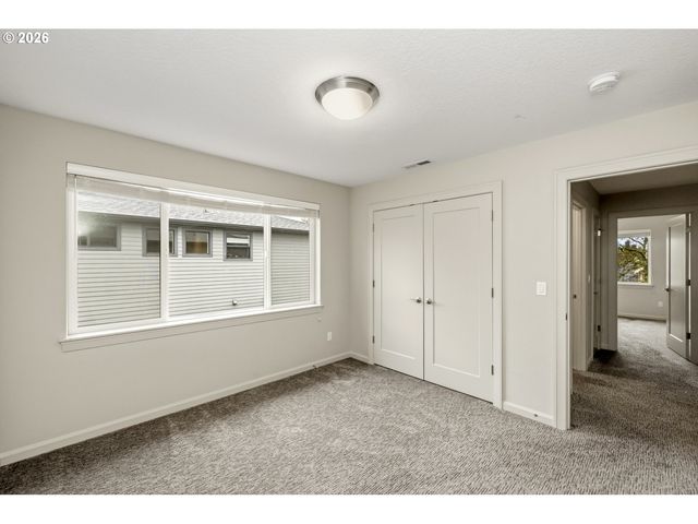 2232 N HOLMAN St, Portland, OR 97217