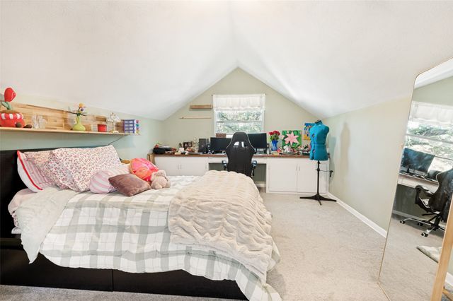 805 Live Oak Lane, Arlington, TX 76012