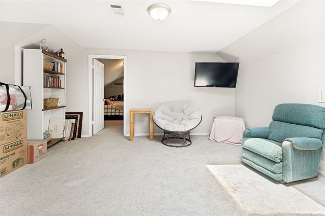 805 Live Oak Lane, Arlington, TX 76012