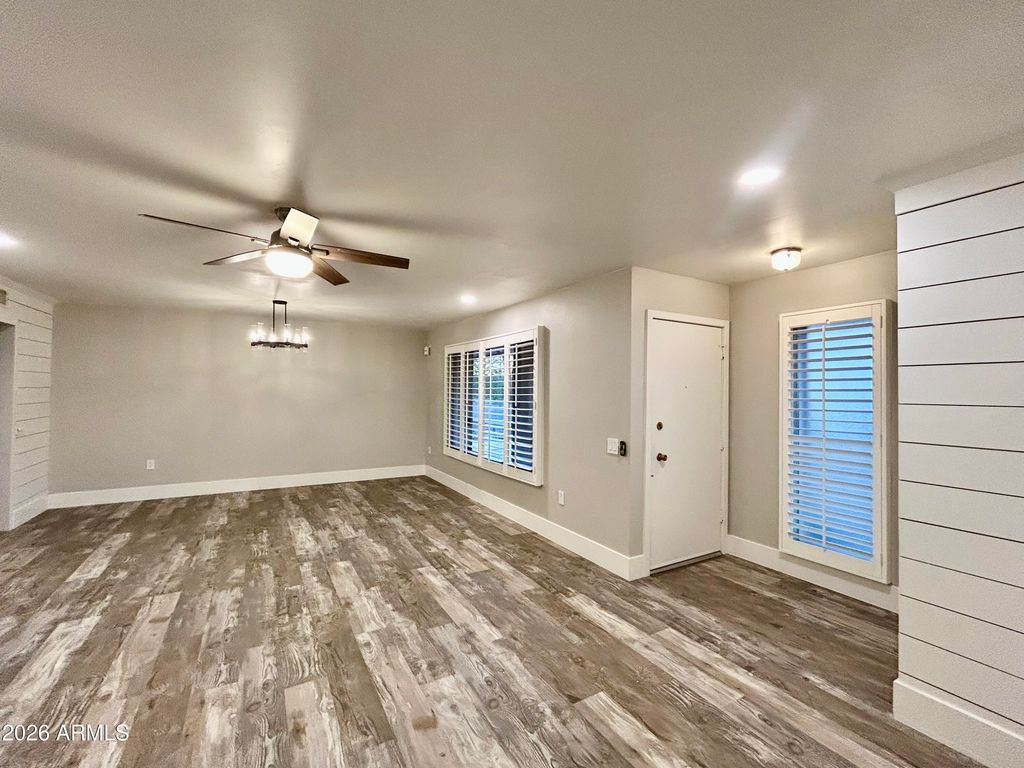 9831 W WRANGLER Drive, Sun City, AZ 85373 — exterior