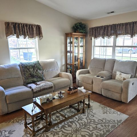 413 Dangerfield Drive, Beech Grove, IN 46107