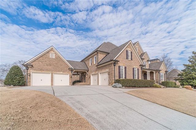 2262 Crimson King Drive, Braselton, GA 30517