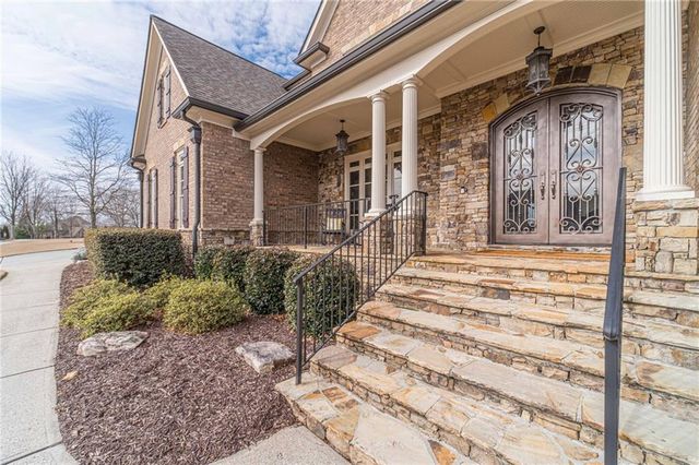 2262 Crimson King Drive, Braselton, GA 30517