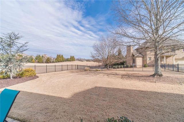 2262 Crimson King Drive, Braselton, GA 30517