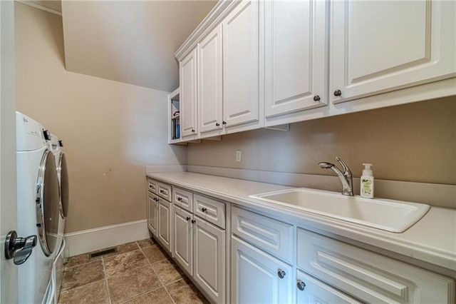 2262 Crimson King Drive, Braselton, GA 30517