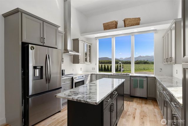 93 Buttercup Lane, Sequim, WA 98382
