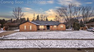 49685 Richardson Drive, Shelby Charter Township, MI 48315
