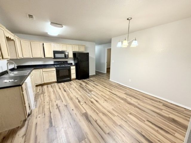 169 N Killdeer Drive, Farmington, AR 72730