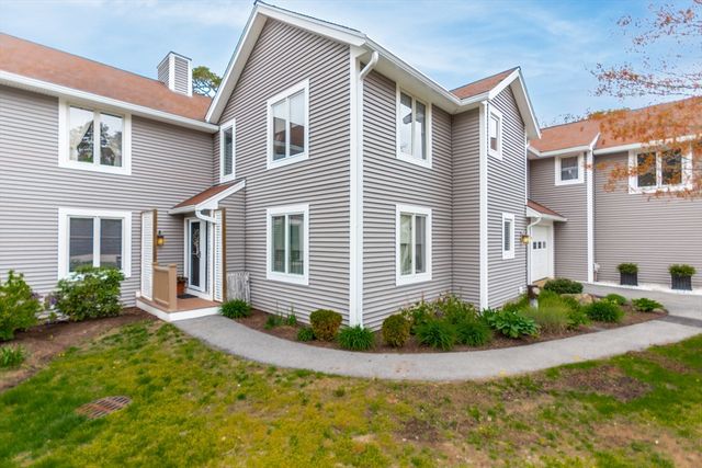 6 Aspen Rd 6, Bourne, MA 02532