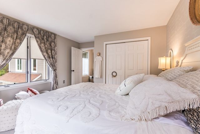 6 Aspen Rd 6, Bourne, MA 02532