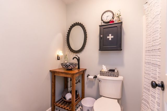 6 Aspen Rd 6, Bourne, MA 02532
