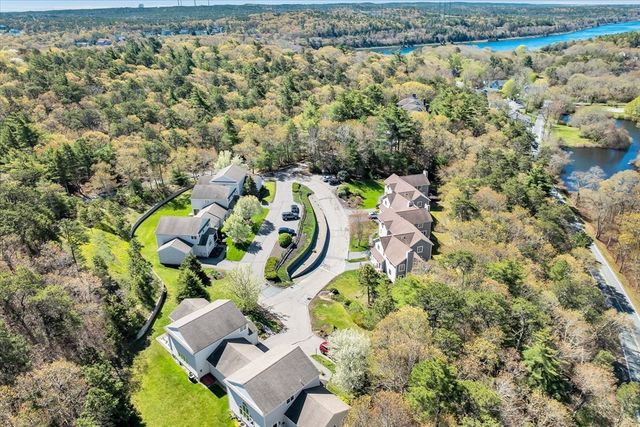 6 Aspen Rd 6, Bourne, MA 02532