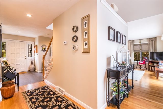 6 Aspen Rd 6, Bourne, MA 02532