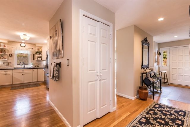 6 Aspen Rd 6, Bourne, MA 02532