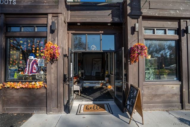 2342 Seneca Street, Buffalo, NY 14210