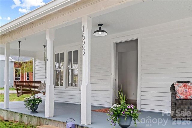 1623 Barnardsville Highway, Barnardsville, NC 28709