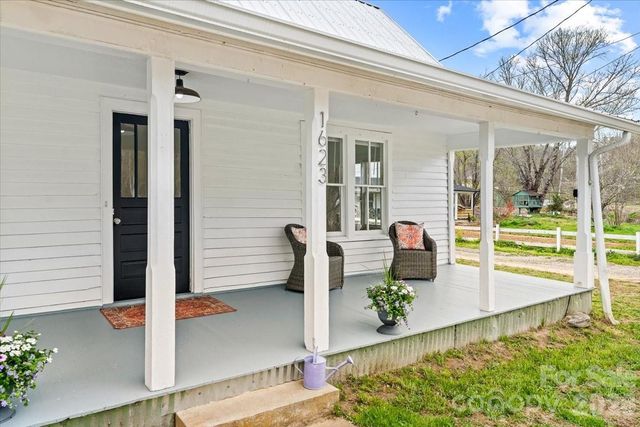 1623 Barnardsville Highway, Barnardsville, NC 28709