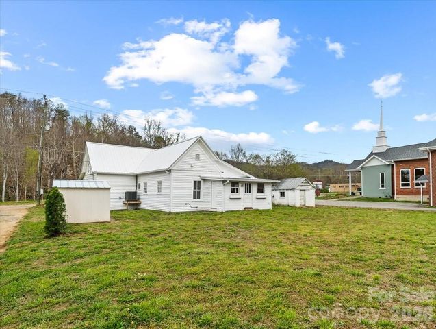 1623 Barnardsville Highway, Barnardsville, NC 28709