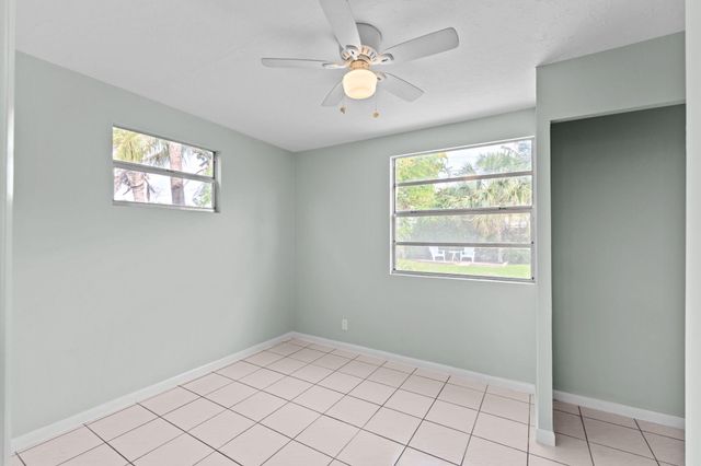 1439 W Broome Street, Lantana, FL 33462