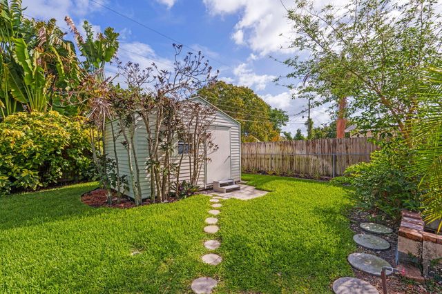 1439 W Broome Street, Lantana, FL 33462