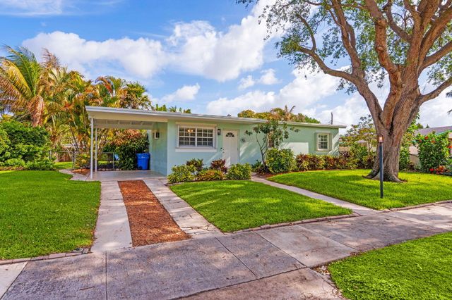 1439 W Broome Street, Lantana, FL 33462