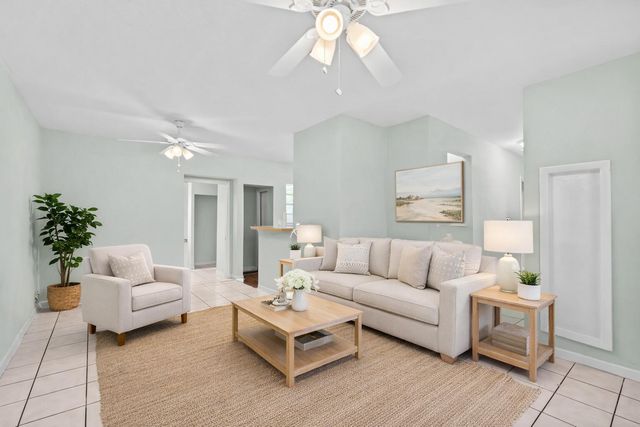 1439 W Broome Street, Lantana, FL 33462