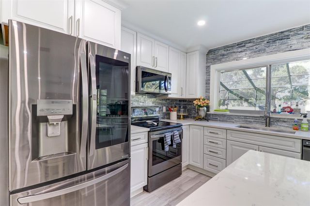 16212 W COURSE DRIVE, Tampa, FL 33624