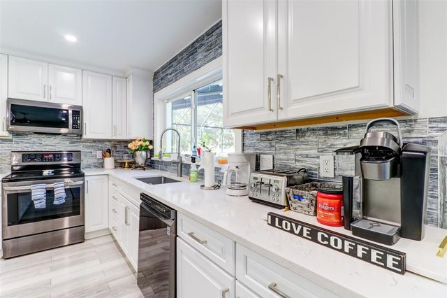 16212 W COURSE DRIVE, Tampa, FL 33624