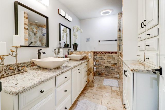 16212 W COURSE DRIVE, Tampa, FL 33624