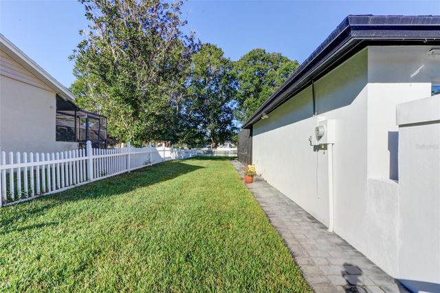 16212 W COURSE DRIVE, Tampa, FL 33624