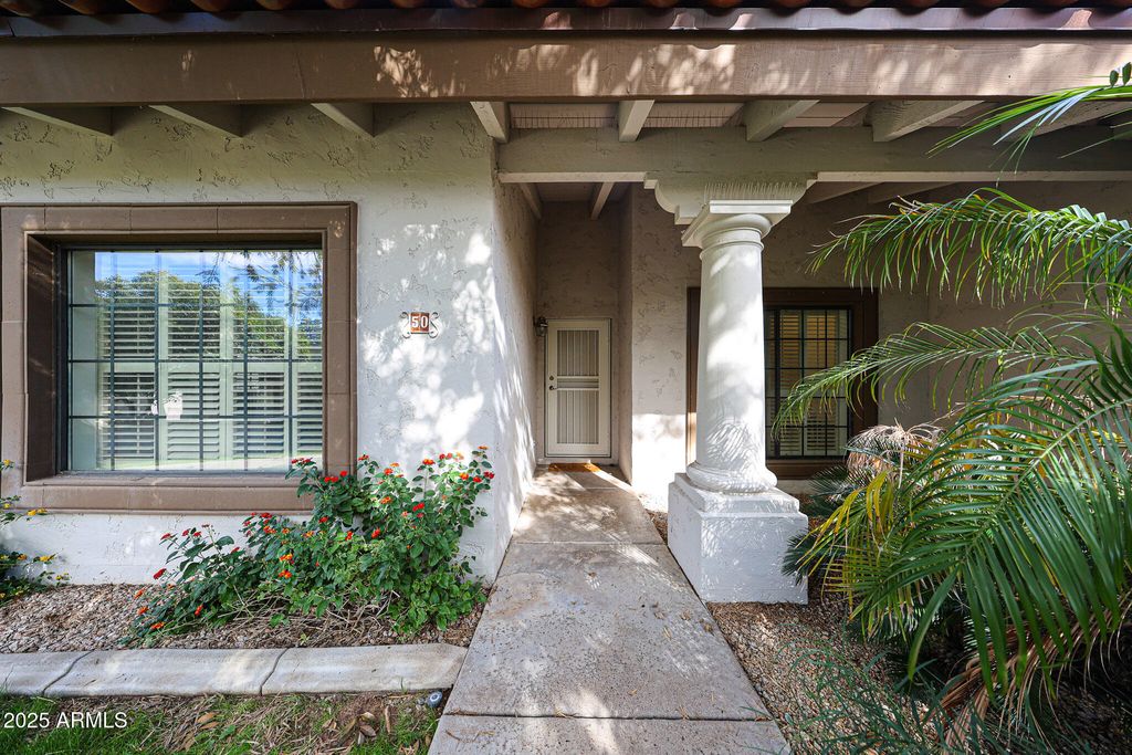 6249 N 78th Street 50, Scottsdale, AZ 85250