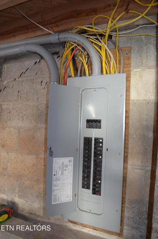 106 Cedar Lane, Oak Ridge, TN 37830