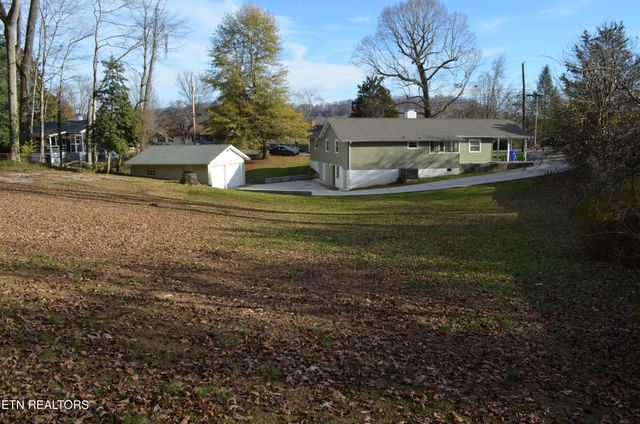 106 Cedar Lane, Oak Ridge, TN 37830