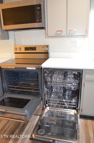 106 Cedar Lane, Oak Ridge, TN 37830