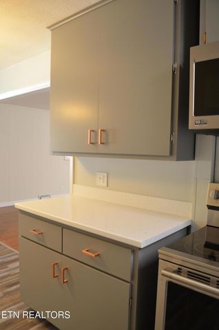 106 Cedar Lane, Oak Ridge, TN 37830