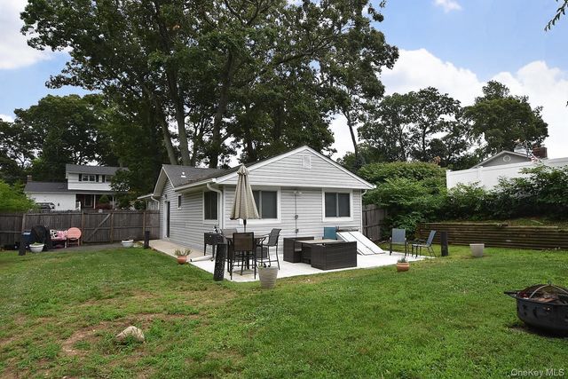 38 Balaton Avenue, Ronkonkoma, NY 11779