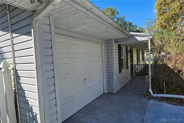 10740 W Spring Circle, Crystal River, FL 34428