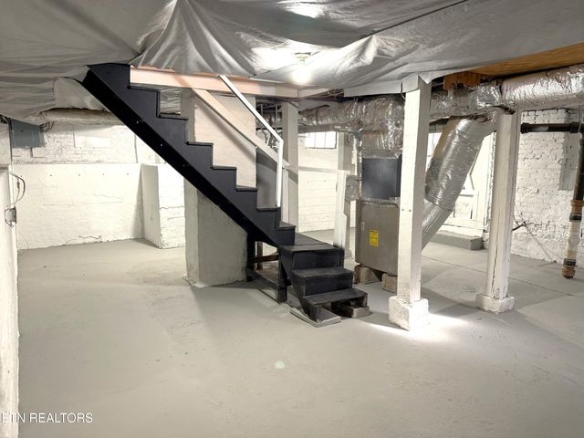 1210 Morningside Ave, Maryville, TN 37804