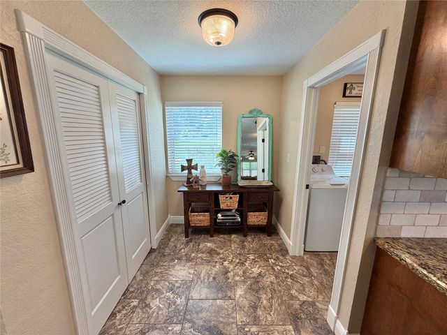 6214 1st Street, Danbury, TX 77534