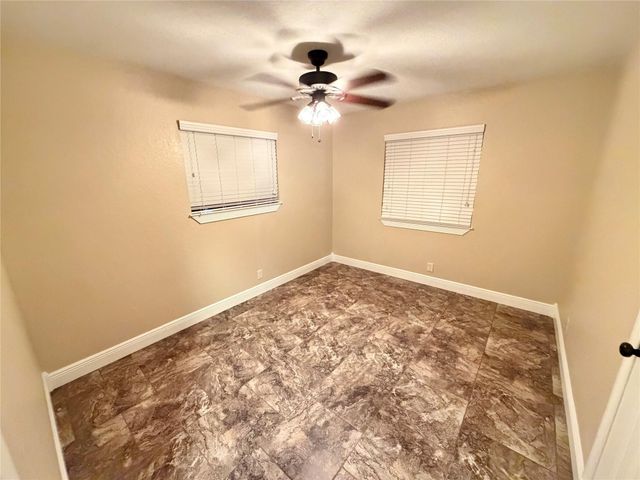 6214 1st Street, Danbury, TX 77534