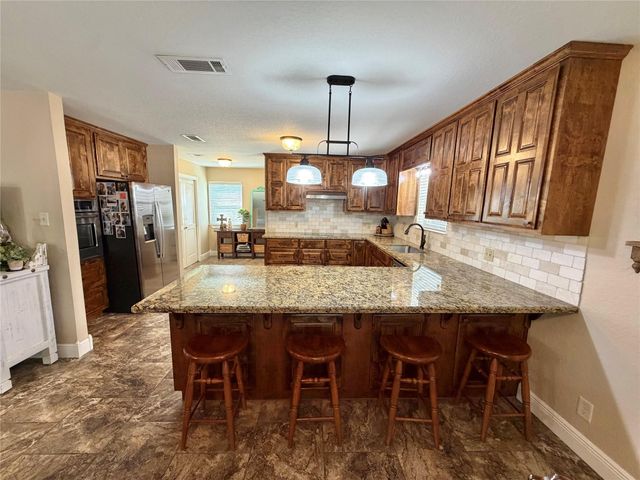 6214 1st Street, Danbury, TX 77534