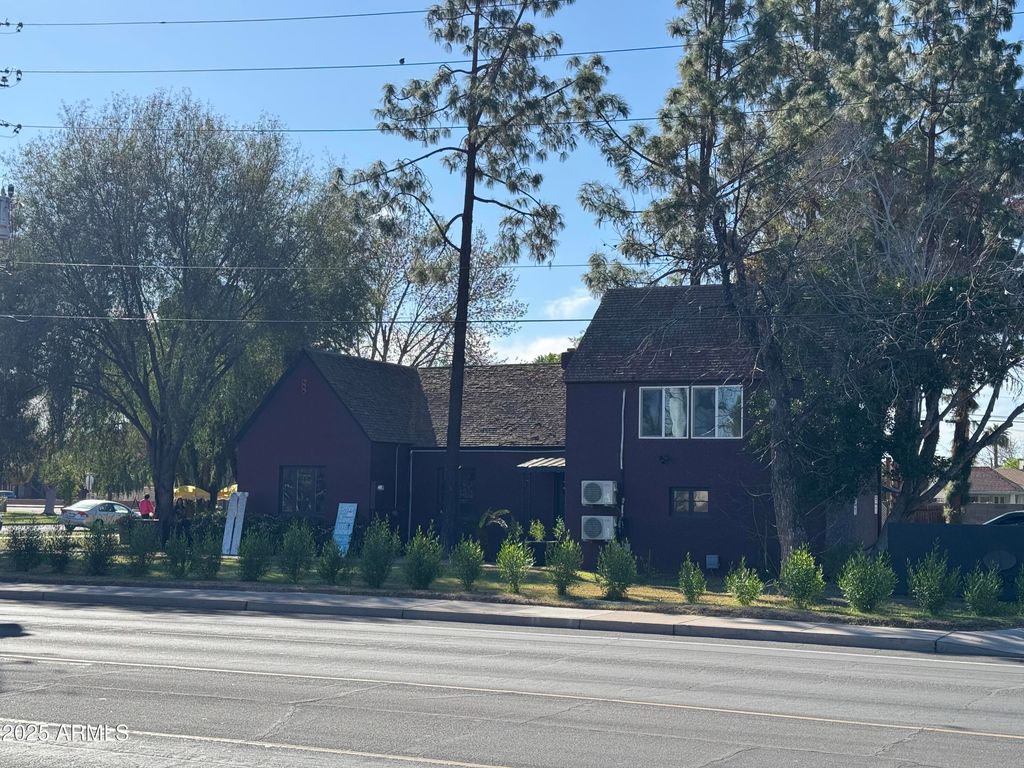 109 W UNIVERSITY Drive, Mesa, AZ 85201 — photo 2