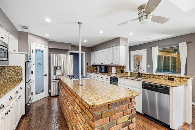3801 Post Oak Road, Flower Mound, TX 75022
