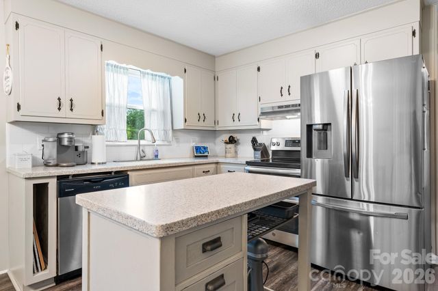 2609 Raintree Street, Connelly Springs, NC 28612