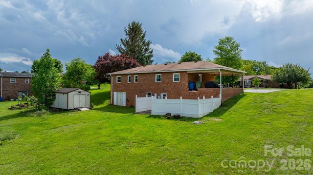 2609 Raintree Street, Connelly Springs, NC 28612