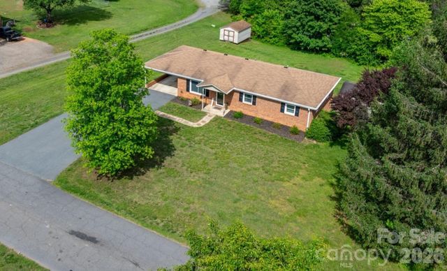 2609 Raintree Street, Connelly Springs, NC 28612