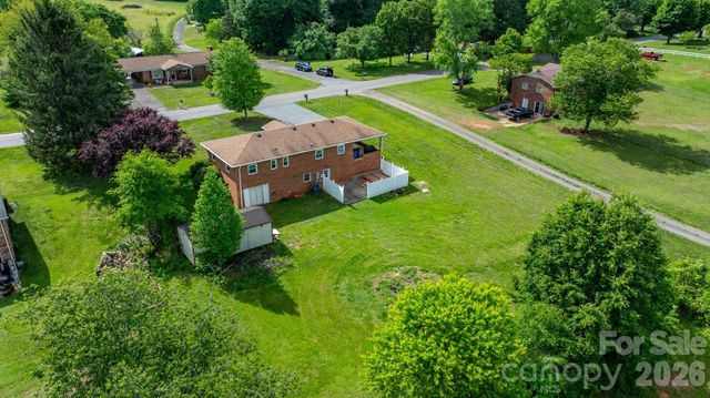 2609 Raintree Street, Connelly Springs, NC 28612