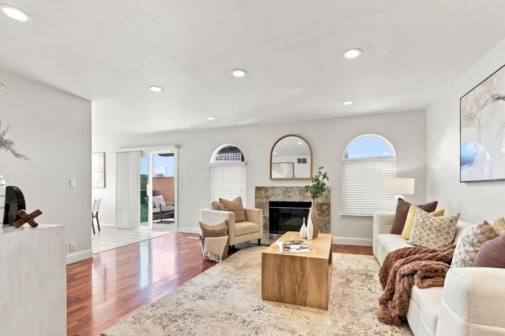 Image 2 of property listing at 2329 Villa Place, Santa Clara, CA 95054