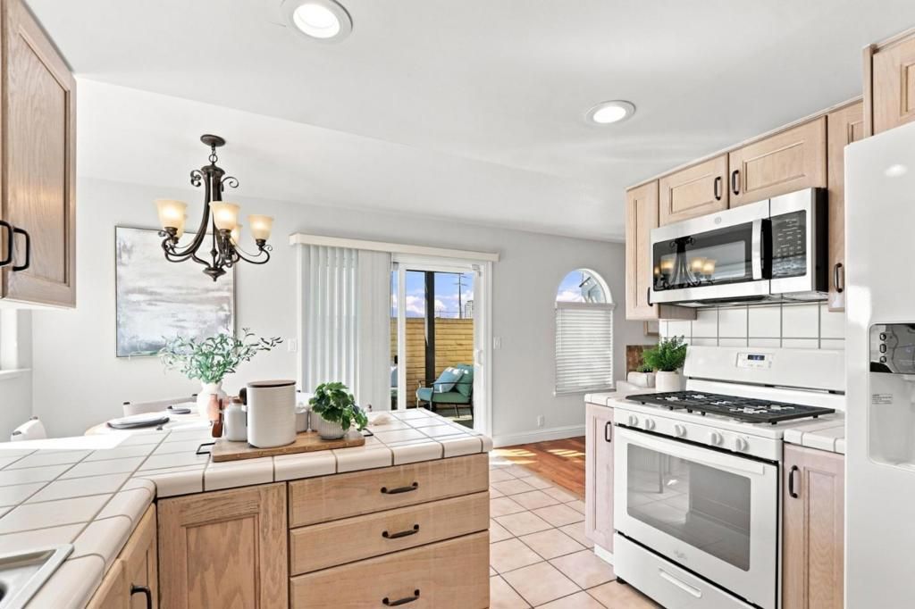 Image 6 of property listing at 2329 Villa Place, Santa Clara, CA 95054