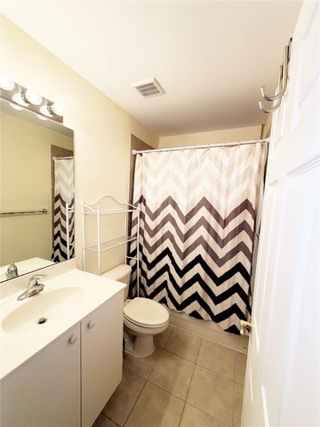 1421 NW 34th Way 1421, Lauderhill, FL 33311